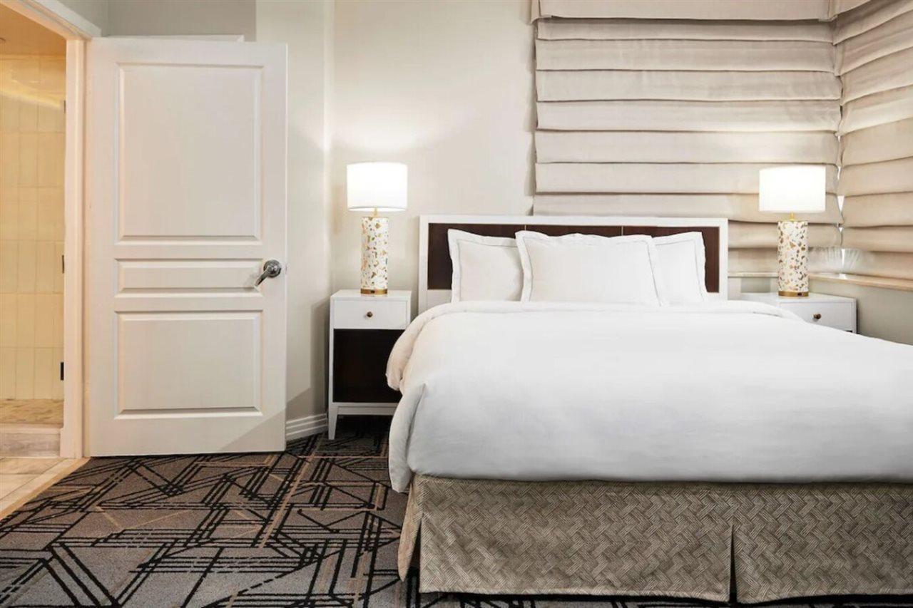Hilton Grand Vacations Suites At South Beach ไมอามีบีช ภายนอก รูปภาพ